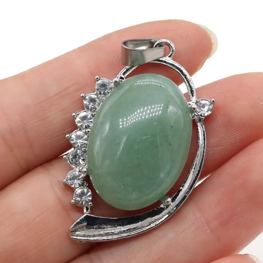 Green Aventurine Natural Stone Pendant Vintage Oval Shape with Sparkling Stones - Picture 2 of 3